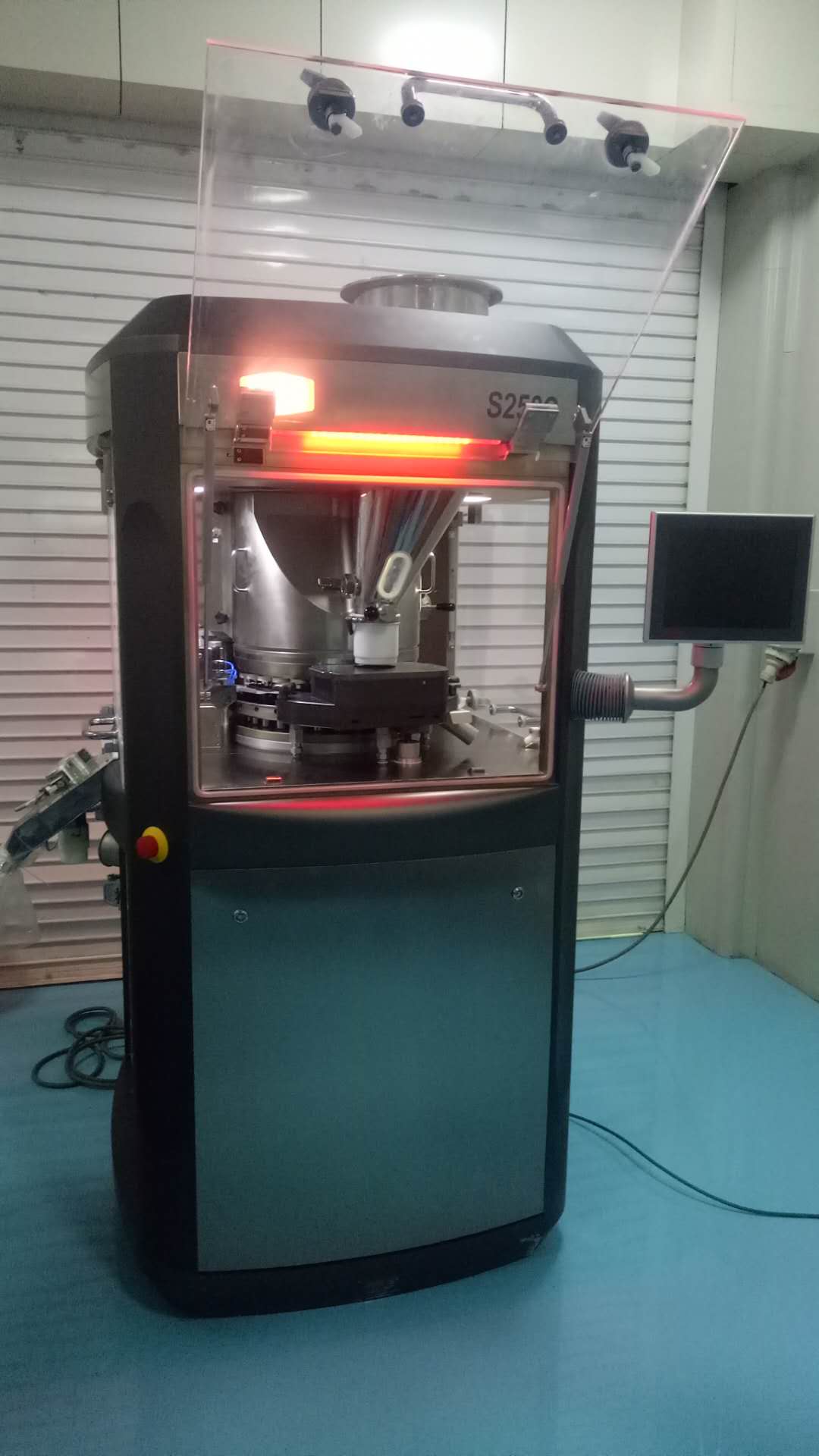 受Sinovachem新岸諾亞催化科技北京公司委托，出售一臺SMA 新馬制藥 'S250C' 全自動高速壓片機【山東】