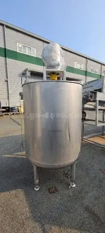 一條未使用過(guò)的方便面生產(chǎn)線，來(lái)自韓國(guó)大型食品生產(chǎn)集團(tuán)【韓國(guó)】